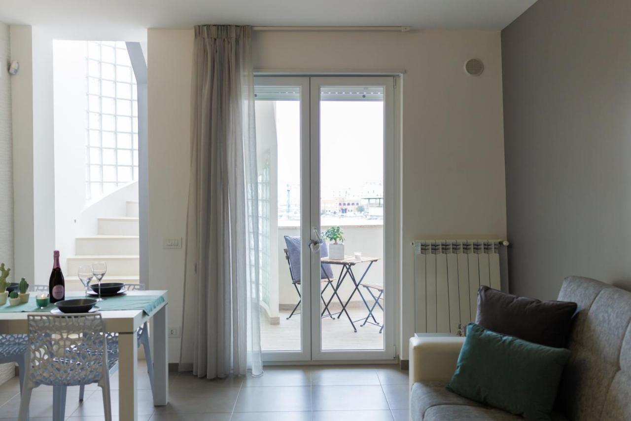 Sea View Apartment Monopoli Eksteriør bilde